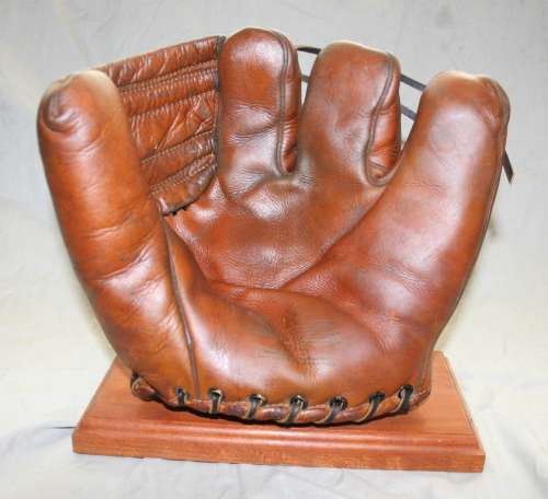 George A. Reach G25 Front